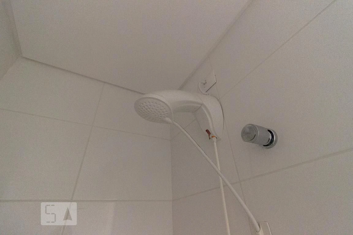 Bathtub in a 4-bedroom apartment, 255 m² — photo 62