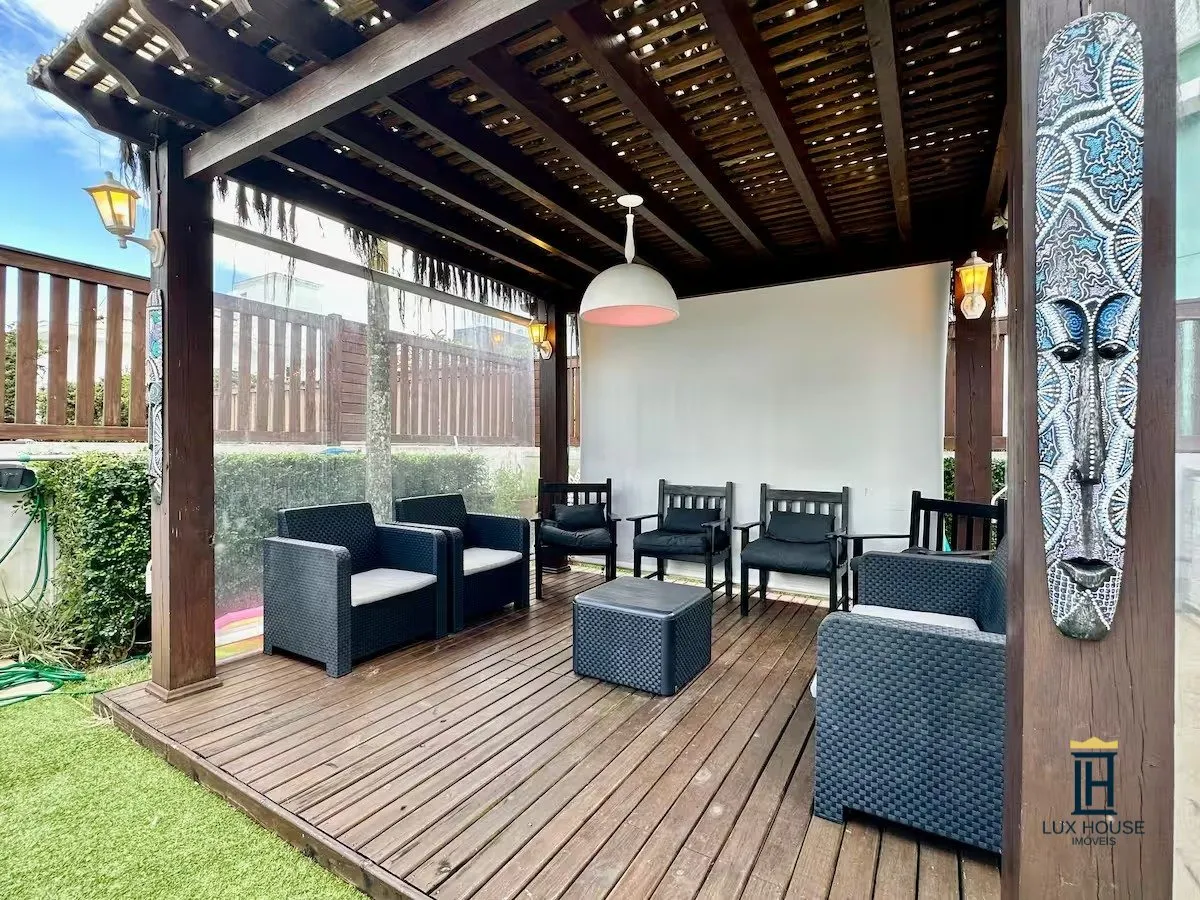 6-bedroom house with a bathtub in Florianópolis — photo 23