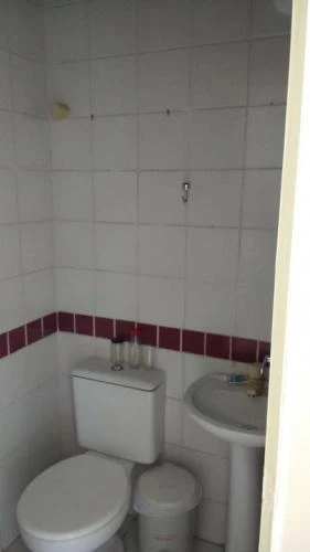 Casa com 3 quartos e cozinha separada com fogão a gás — photo 4