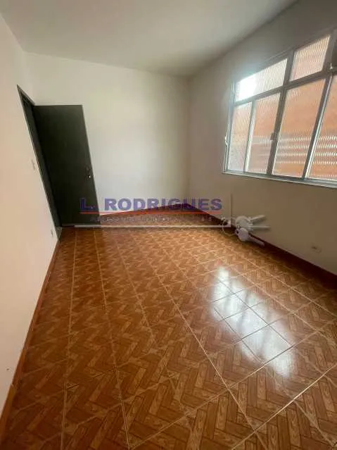1-bedroom apartment with 1 bathroom and parking