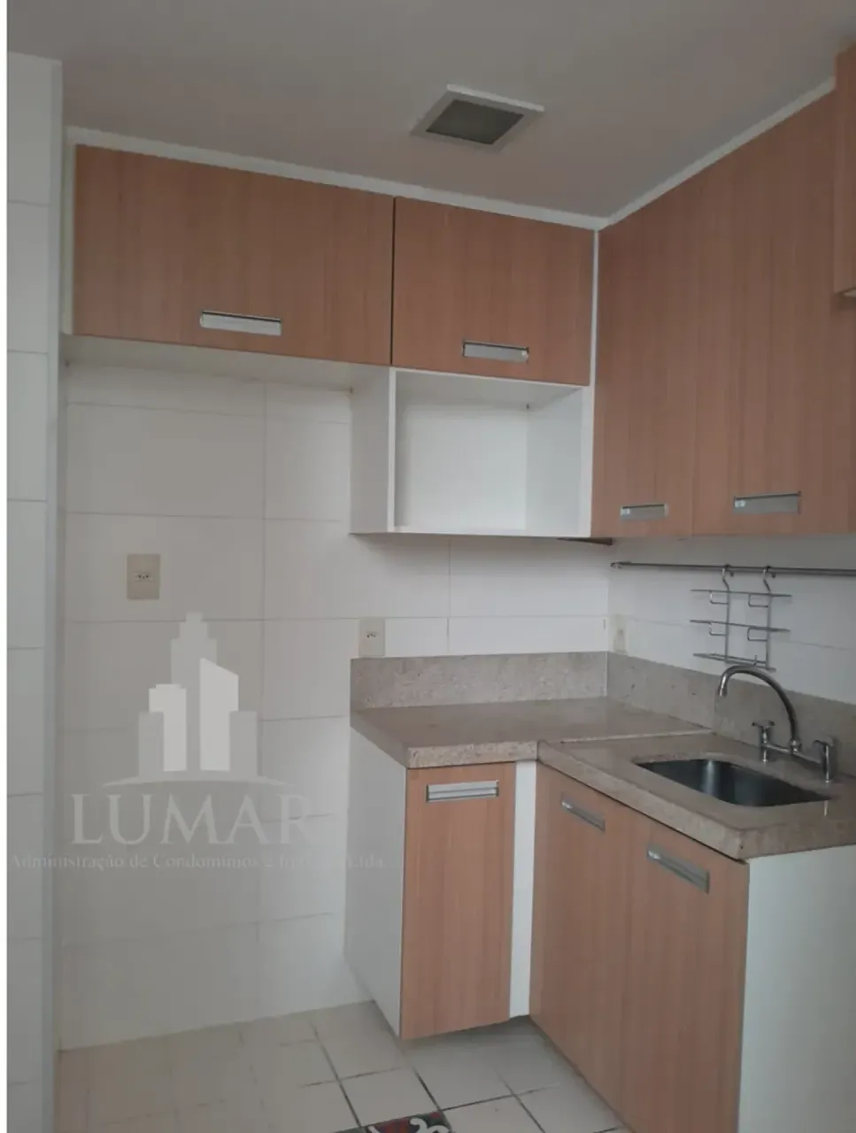 Apartamento sem mobília reformado com 2 quartos e vaga — photo 17