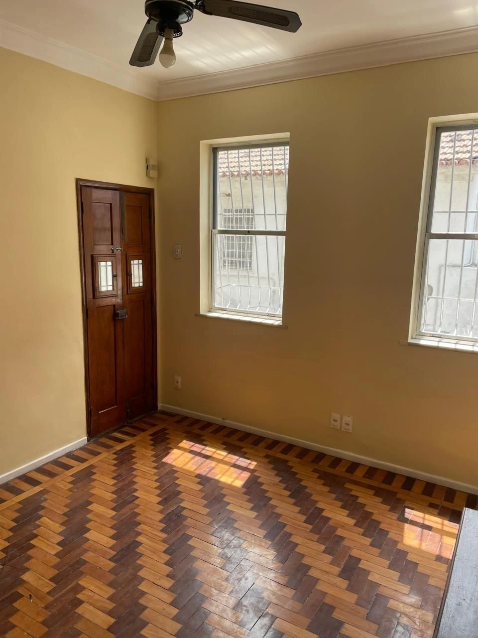 3-bedroom apartment with a separate, closed kitchen — photo 7