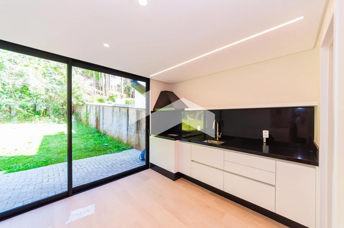 3-bedroom house with a dishwasher — photo 43