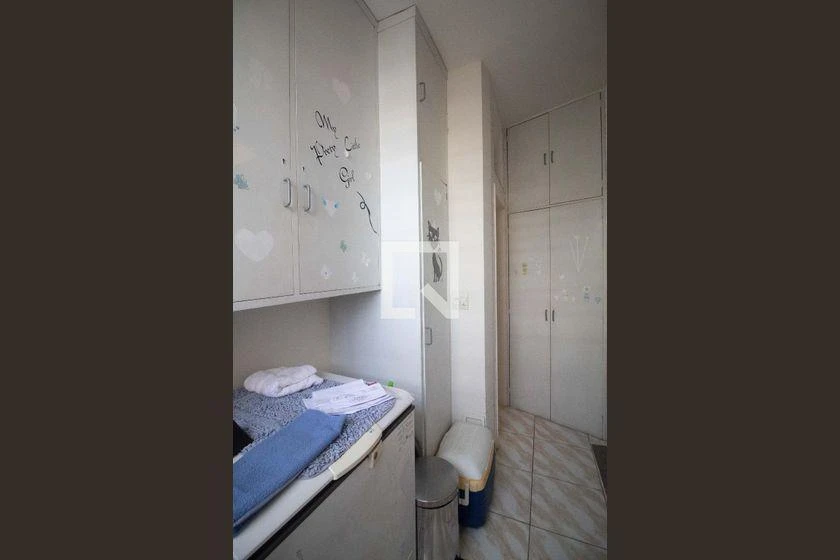 Apartamento de 120 m² com box de vidro no banho — photo 34