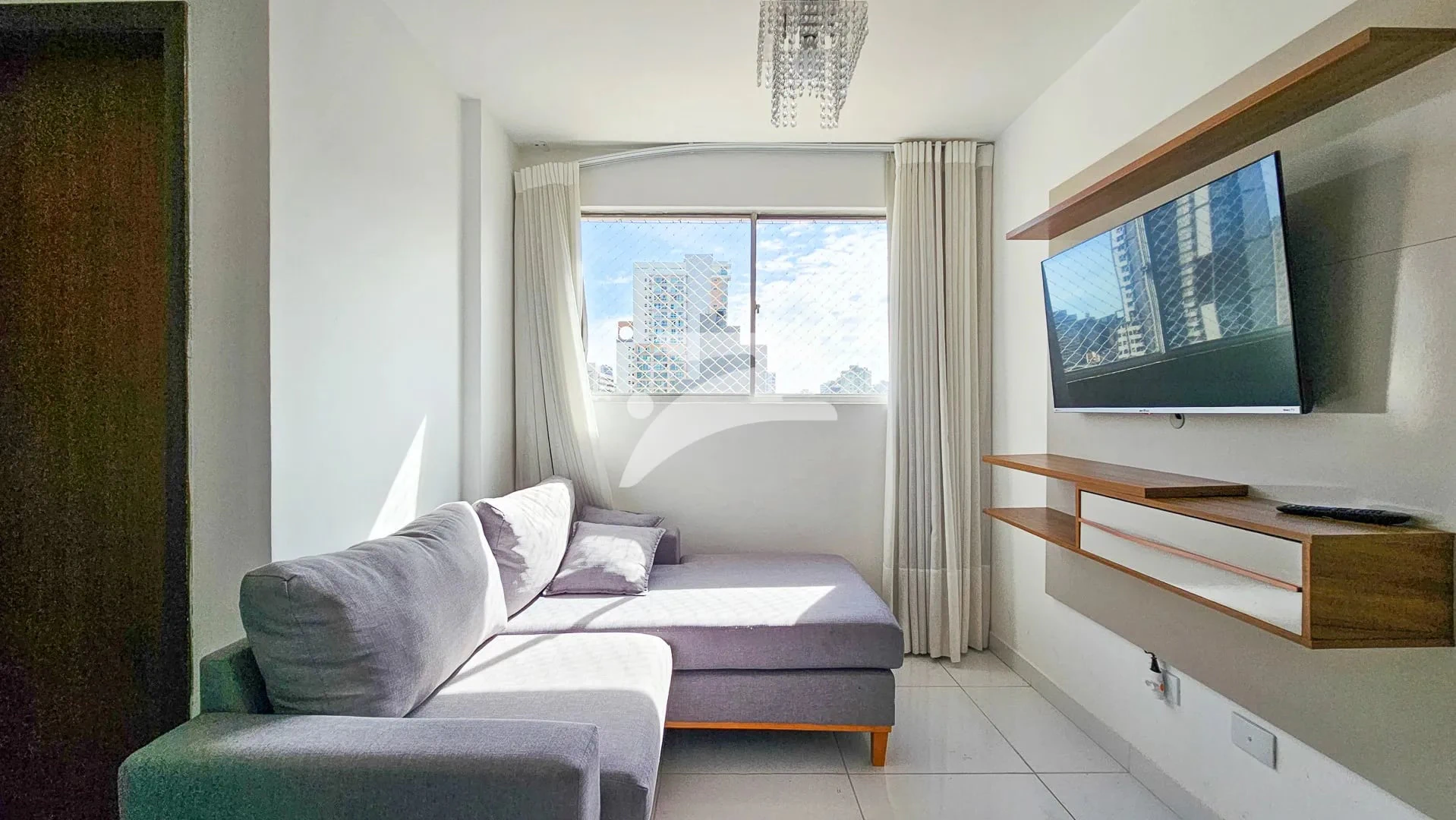 1-bedroom apartment on the 10th floor with washer