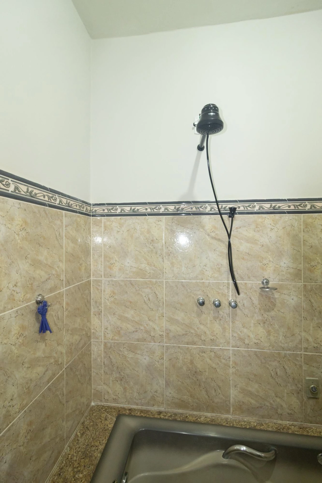 Furnished house, 250 m², with a jacuzzi — photo 46