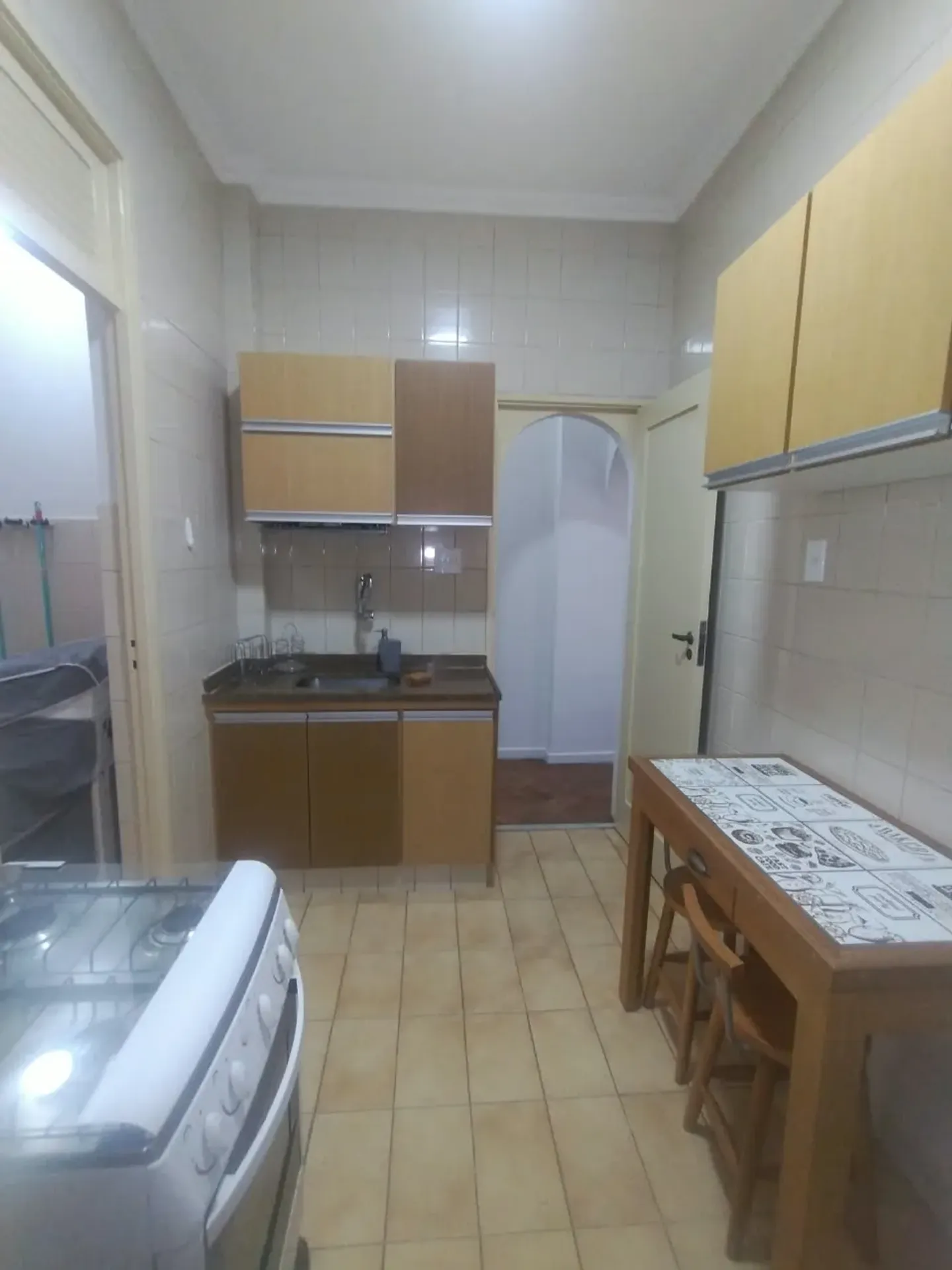 Furnished apartment, 40 m², with a glass-enclosed balcony — photo 12