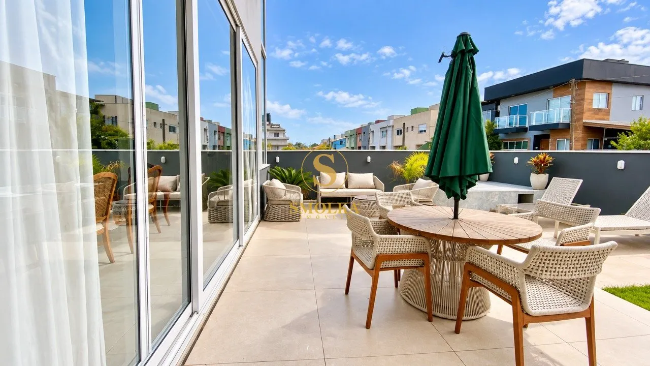 5-bedroom house with floor-to-ceiling windows — photo 100