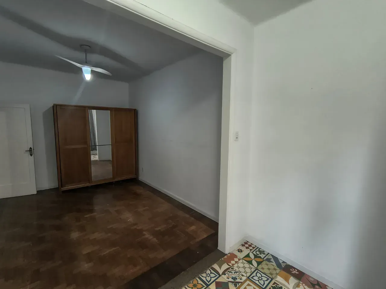 86 m² apartment with 2 bedrooms and city views — photo 2