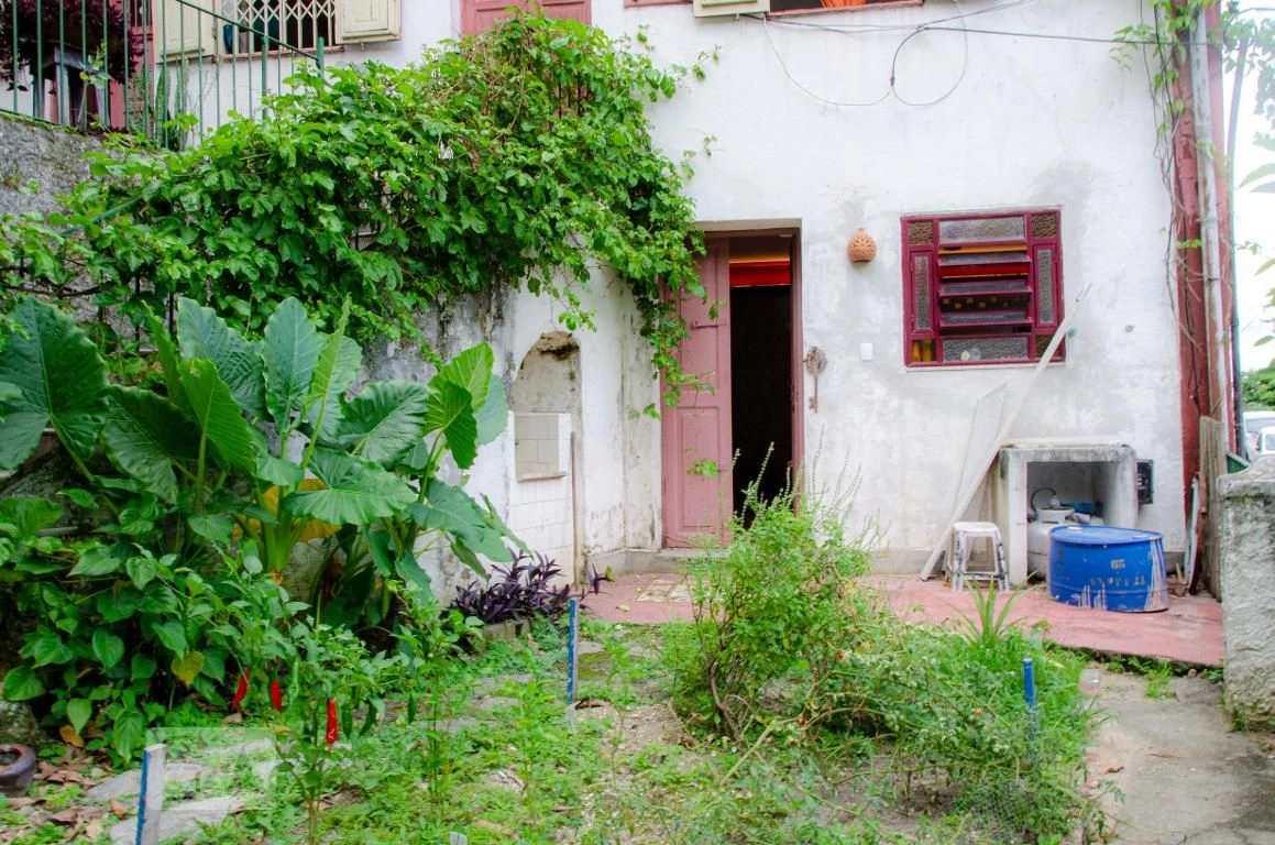 One-bedroom house with a garden in Rio de Janeiro — photo 21