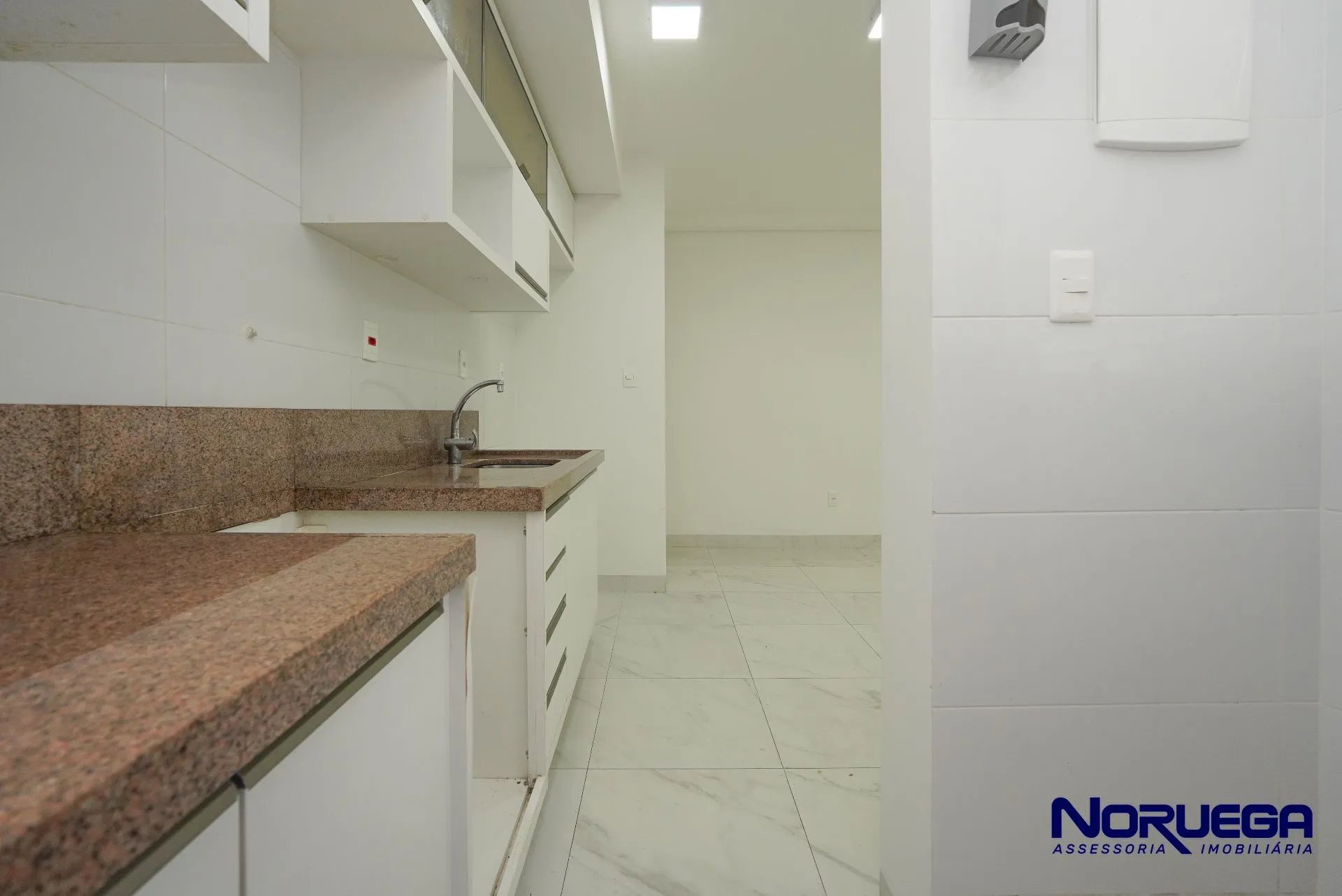 3-bedroom apartment, 1 with its own bathroom, 108 m² — photo 10
