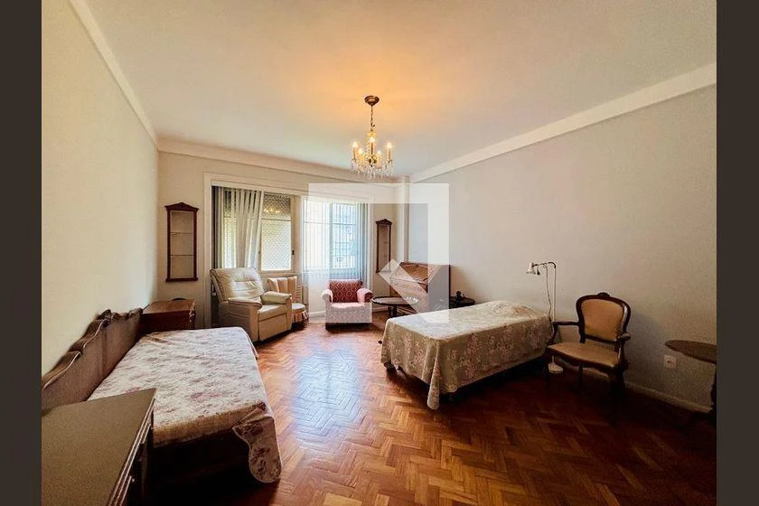 Furnished apartment, 348 m², with a glass-enclosed balcony — photo 12