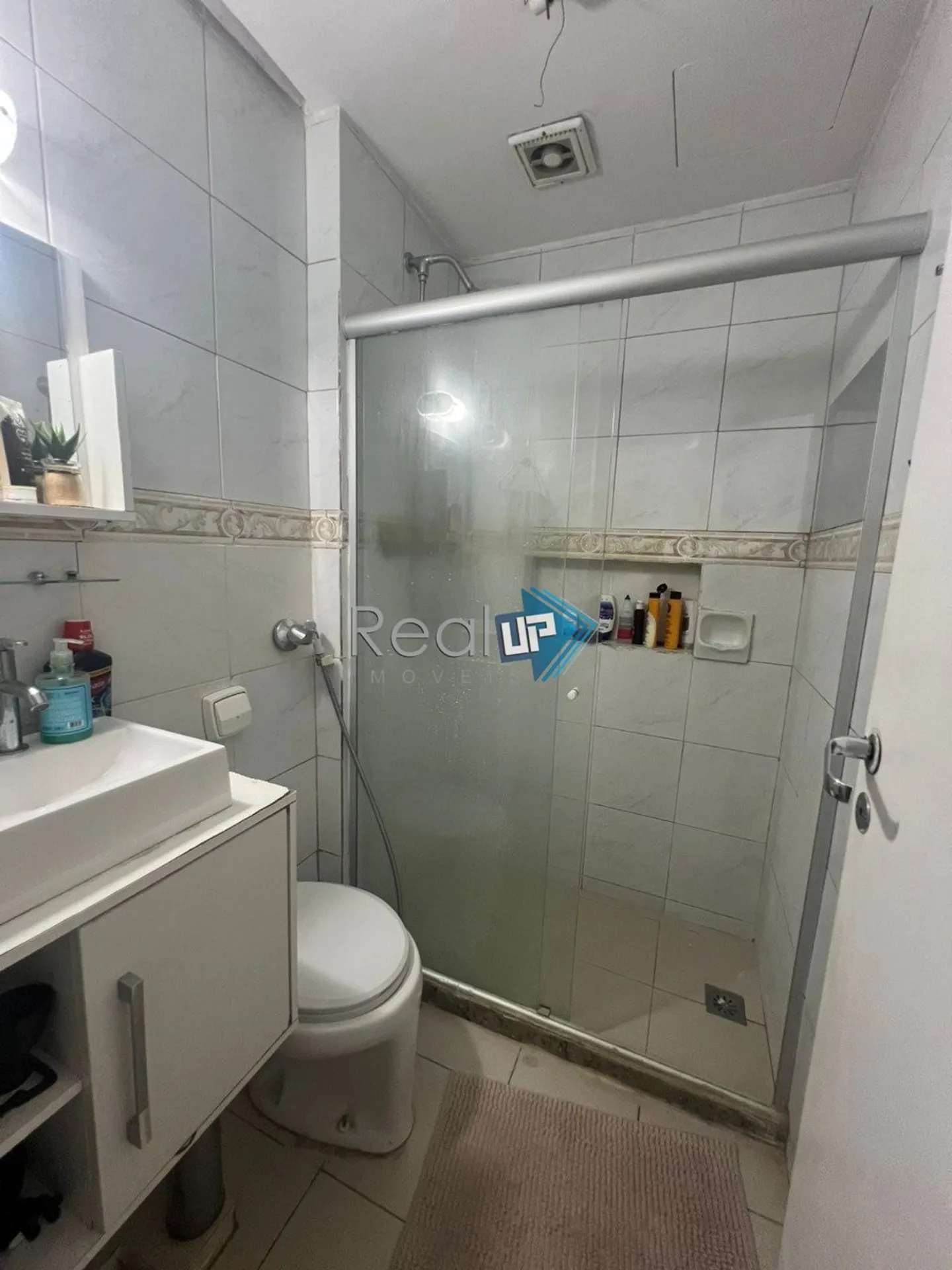 4-bedroom apartment with a washing machine in Rio de Janeiro — photo 35