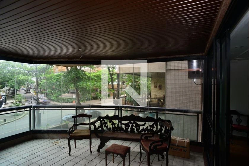 Apartamento de 4 quartos com 215 m² e varanda envidraçada — photo 44