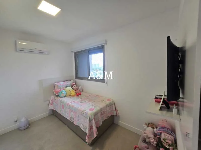 Furnished apartment with 3 bedrooms and 5 bathrooms — photo 13