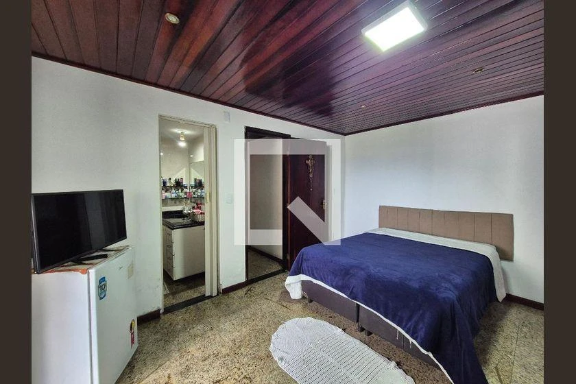 3-bedroom apartment with a home office — photo 21