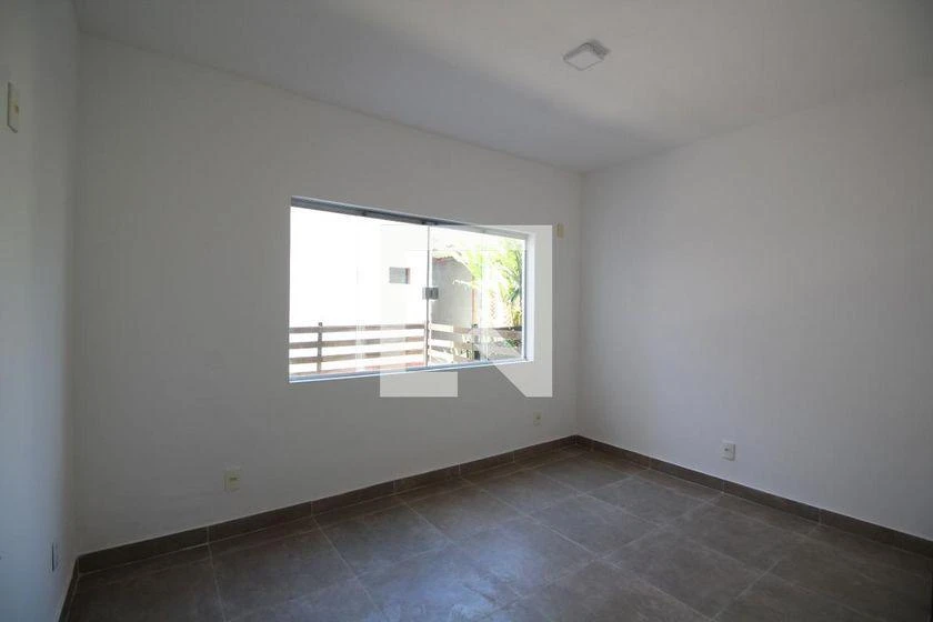 Rental house with 4 bedrooms and 340 m² — photo 39