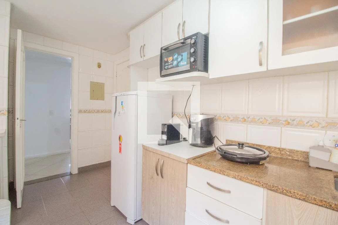 Furnished apartment with 2 bedrooms and 2 bathrooms — photo 15