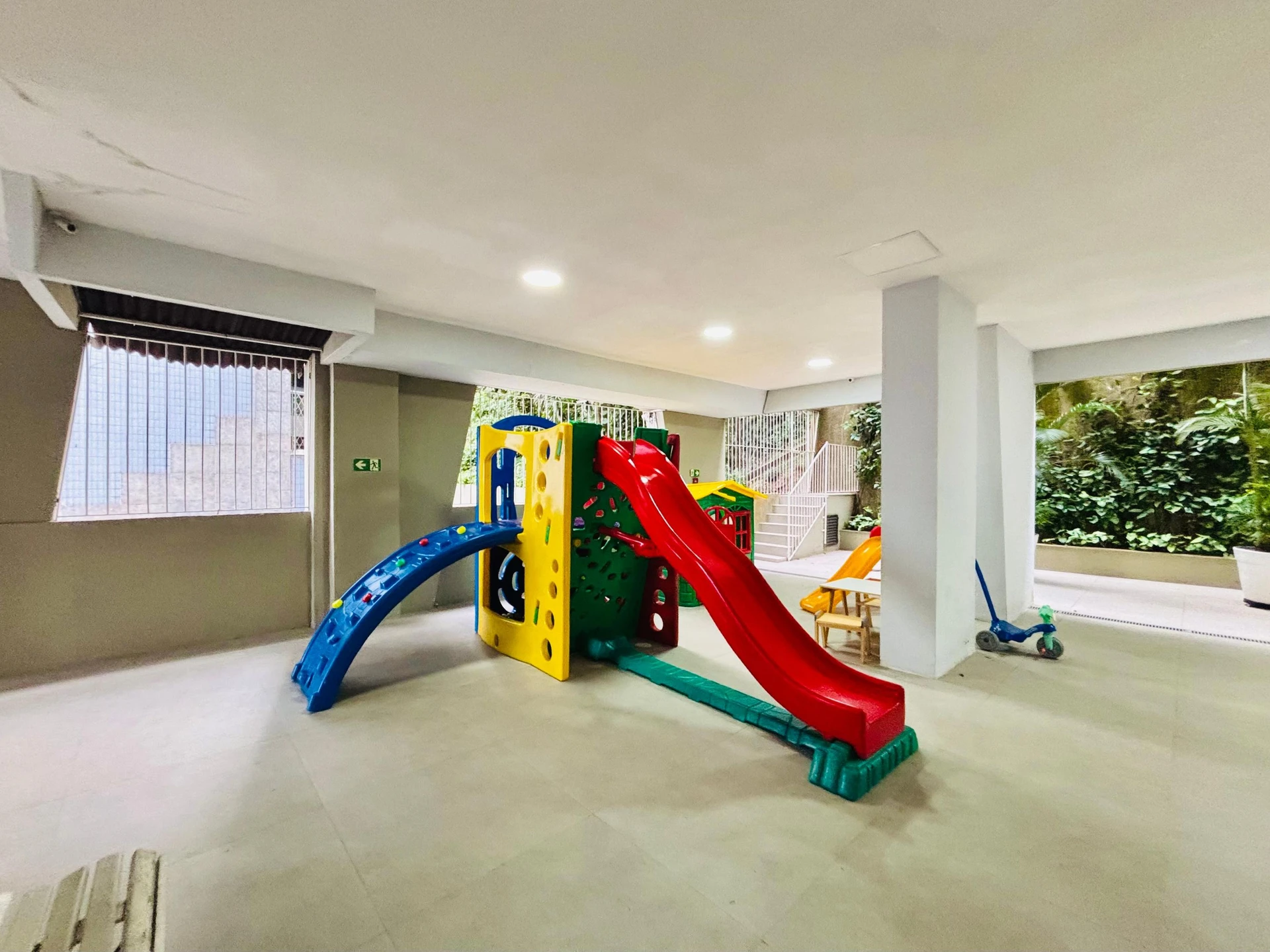 100 m² apartment with a water view and a washing machine — photo 24