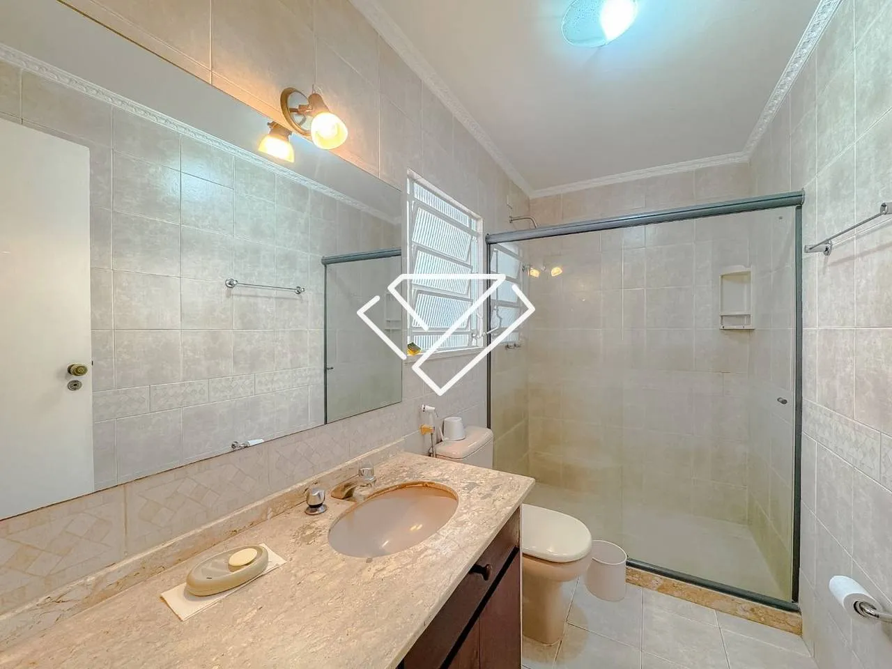 Ванна и 3 спальни: дом 177 м² — photo 31