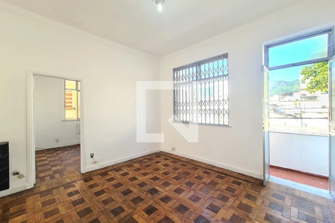 Власне барбекю та 2 спальні: квартира 60 м²
