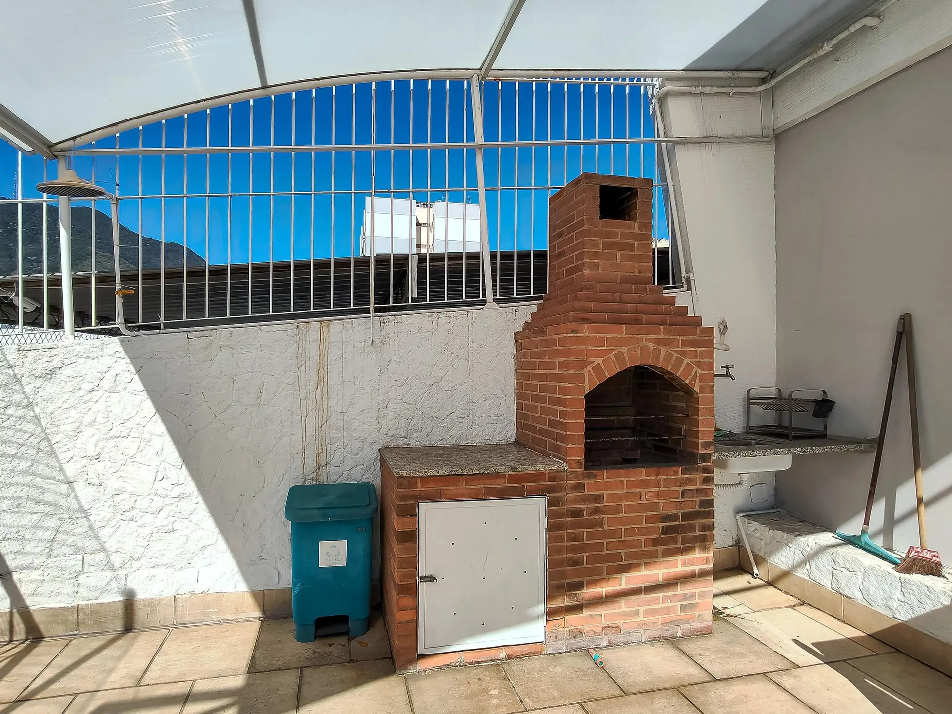 Rental apartment with 3 bedrooms and a private garden — photo 27