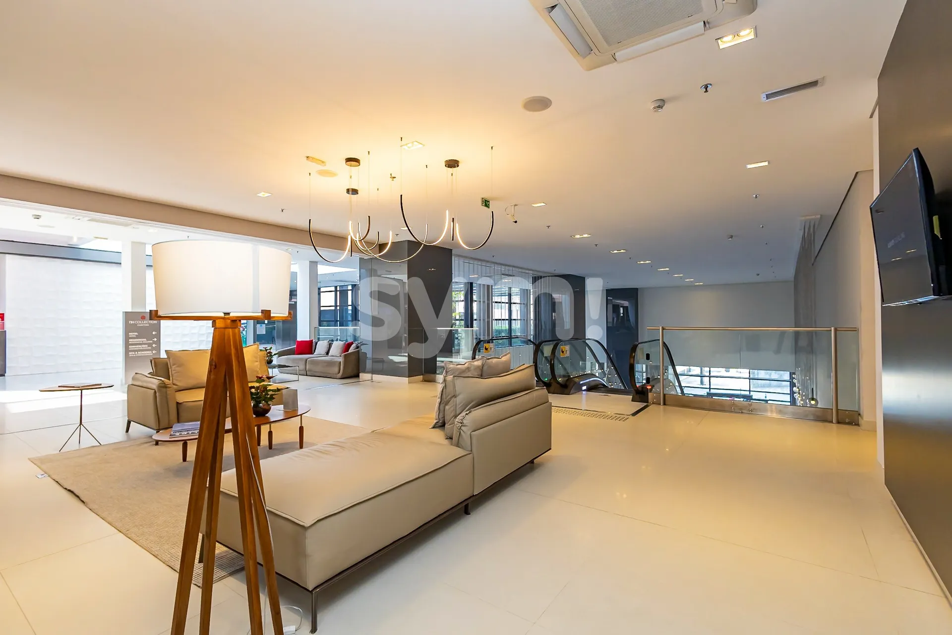 Furnished 2-bedroom apartment with a balcony grill — photo 38
