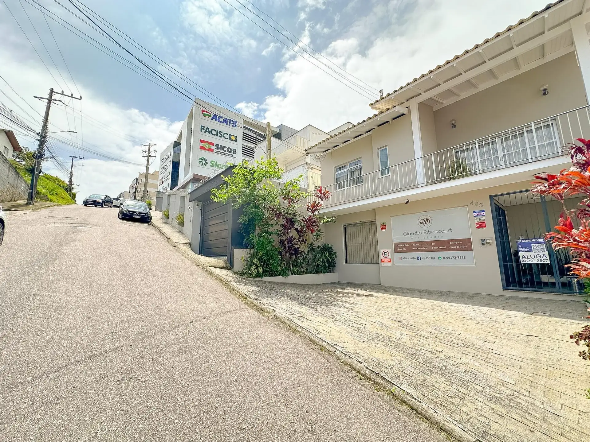 Furnished house, 250 m², with a bathtub — photo 38