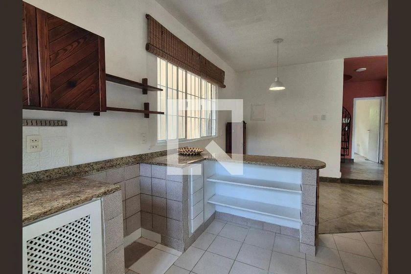 Casa de 3 quartos com 2 vagas e pets permitidos — photo 42