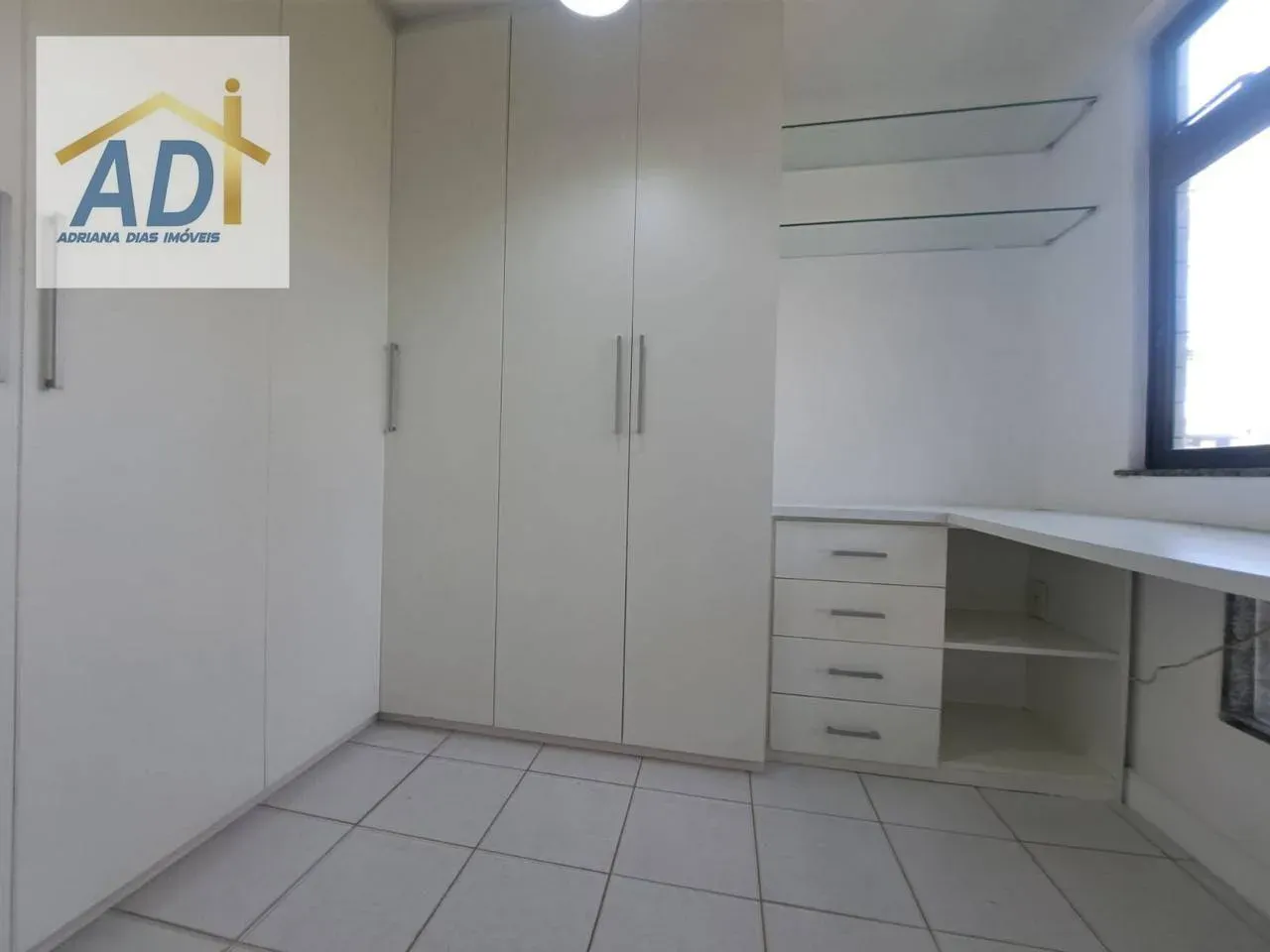 3-bedroom apartment with a home office — photo 18