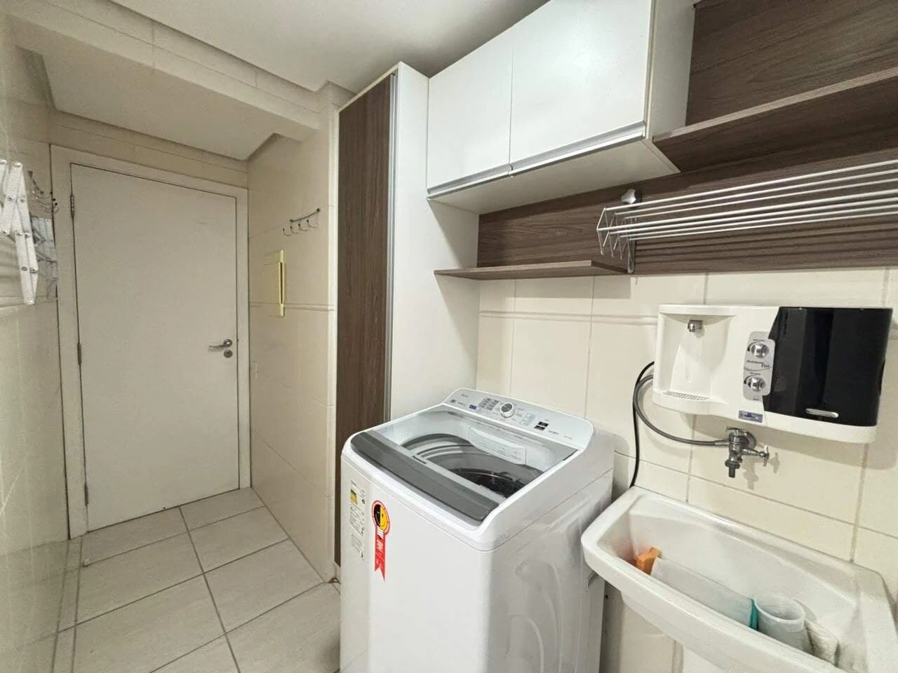 Furnished apartment, 122 m², with a glass-enclosed balcony — photo 12