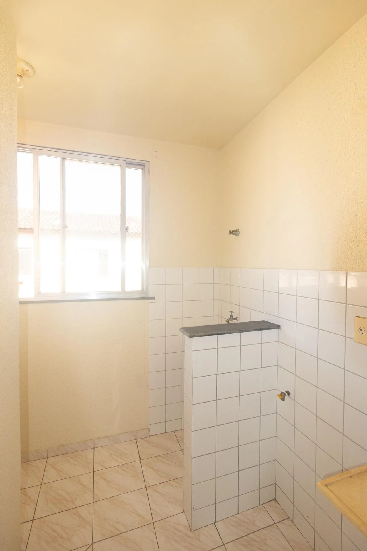 Квартира с 2 спальнями, 1 парковкой и зоной стирки — photo 36