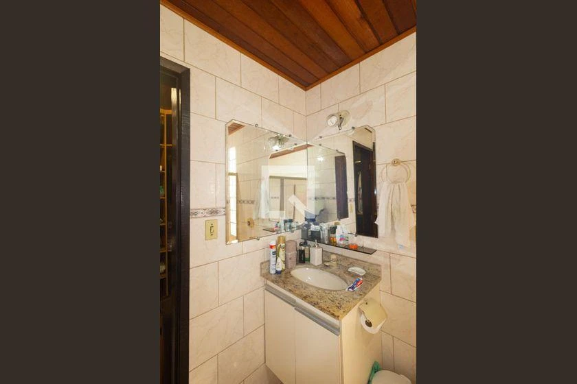 5-bedroom house with a mountain view in Rio de Janeiro — photo 46
