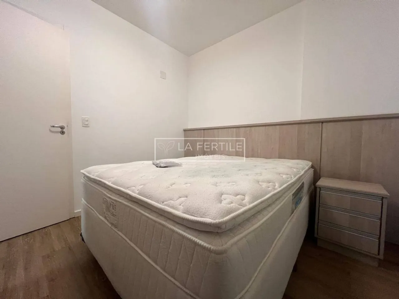 Furnished 1-bedroom apartment with 1 bathroom, 76 m² — photo 15