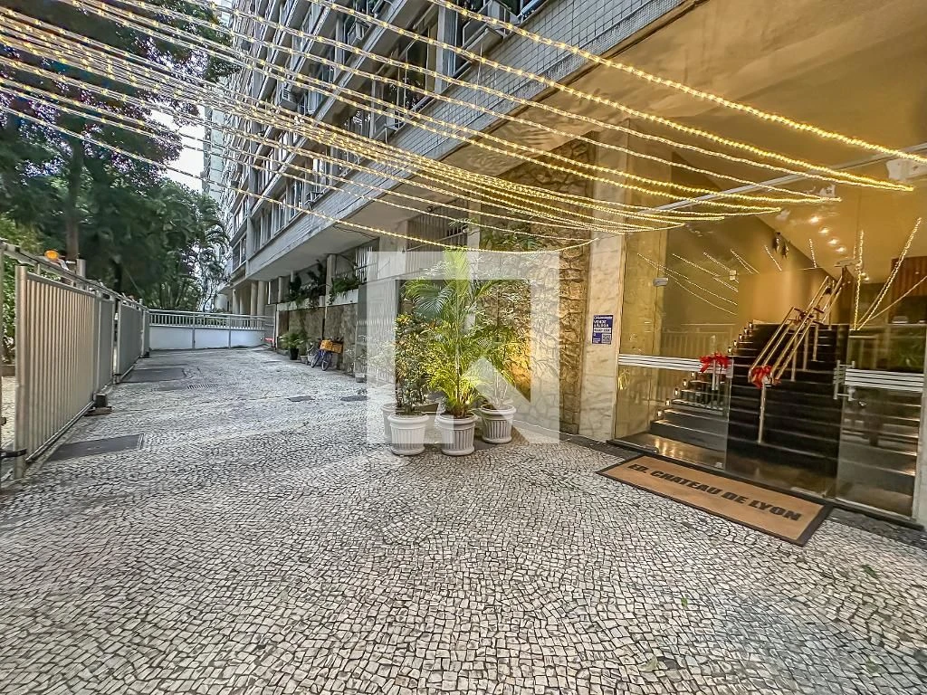 Квартира 75 м² с рабочим местом и видом на горы — photo 54