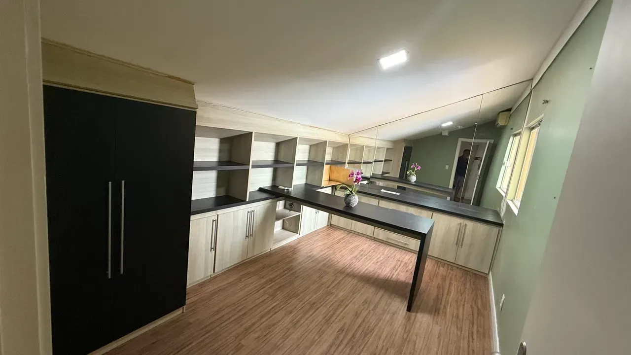 Furnished house 680 m² with 6 suites and 10 bathrooms — photo 31