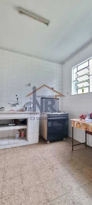 Single-story house with 3 bedrooms, 1 bathroom — photo 2