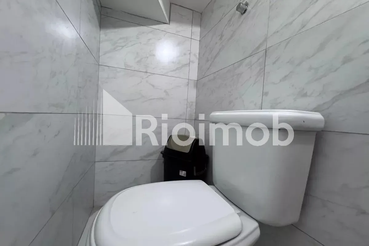 Furnished house with 5 bedrooms and 5 bathrooms — photo 35