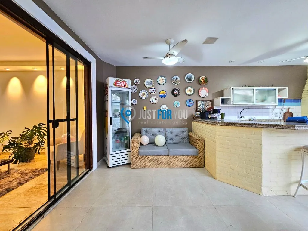 Furnished 4-bedroom house with 5 bathrooms and 350 m² — photo 8