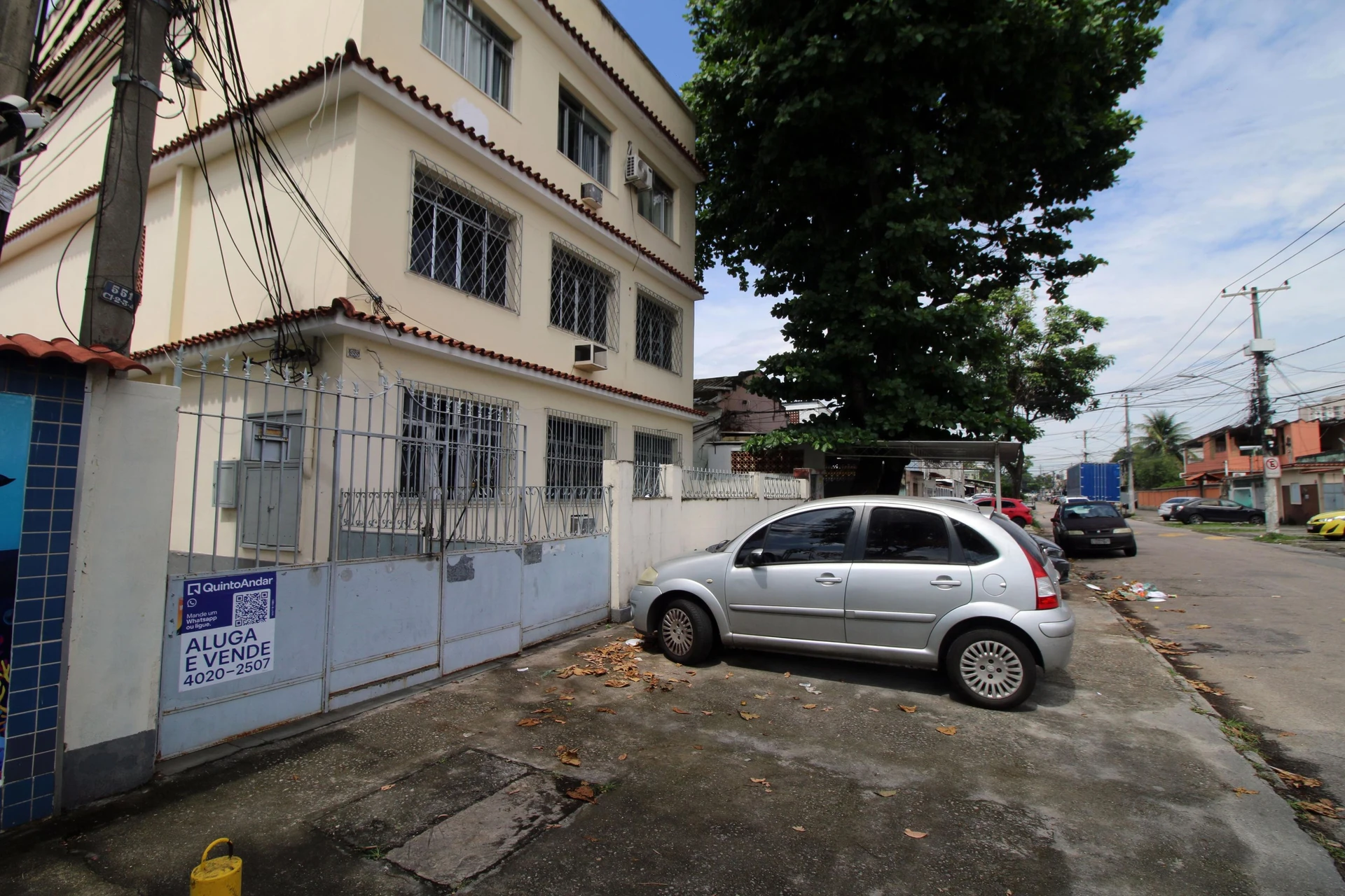 Apartamento de 2 quartos com piso de madeira ou laminado — photo 28