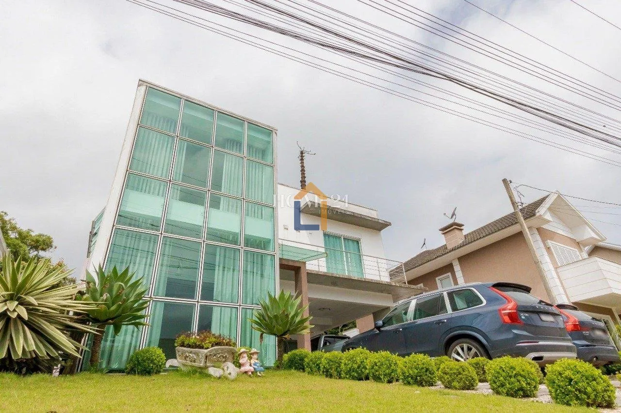 Furnished 470 m² house with 4 bedrooms and private garden — photo 79