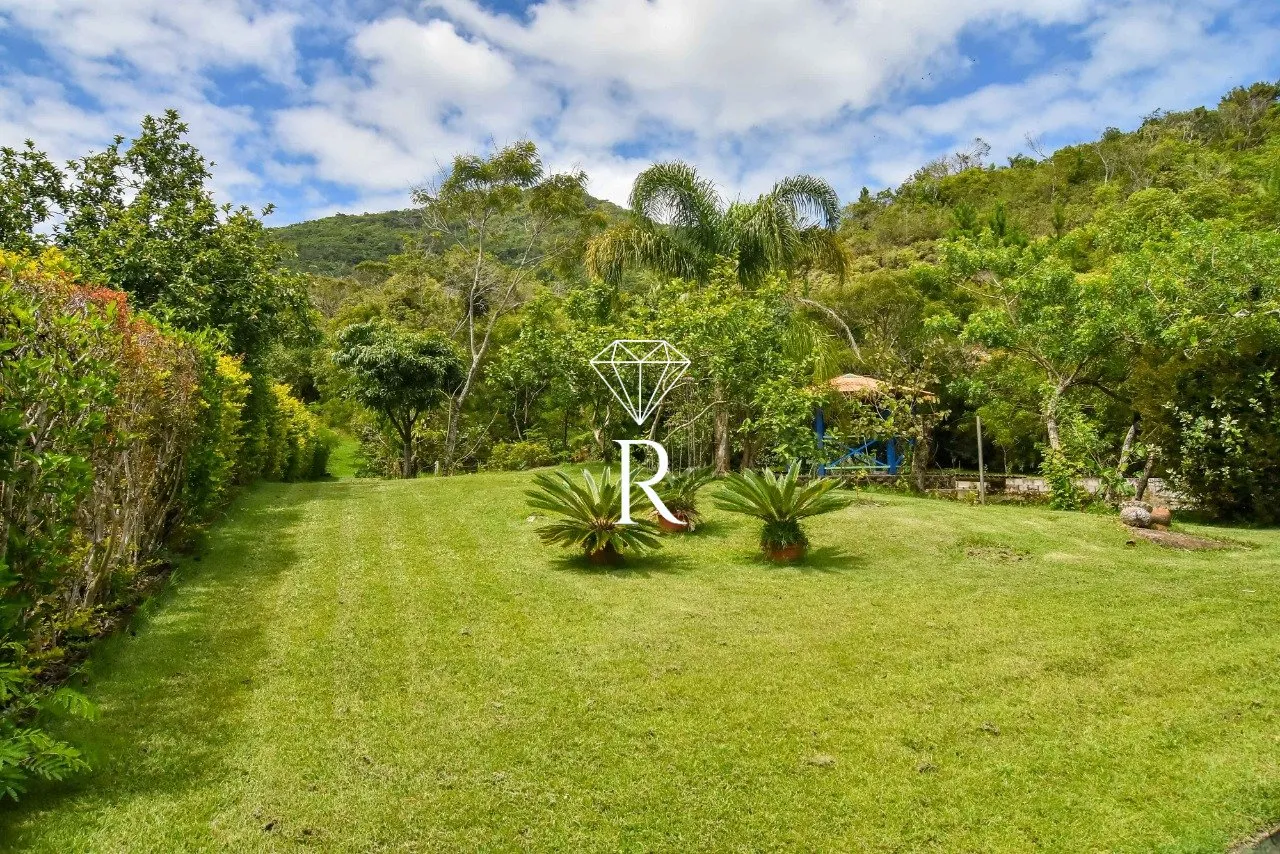 Casa tipo sítio con 4 dormitorios y 6 plazas de aparcamiento — photo 73