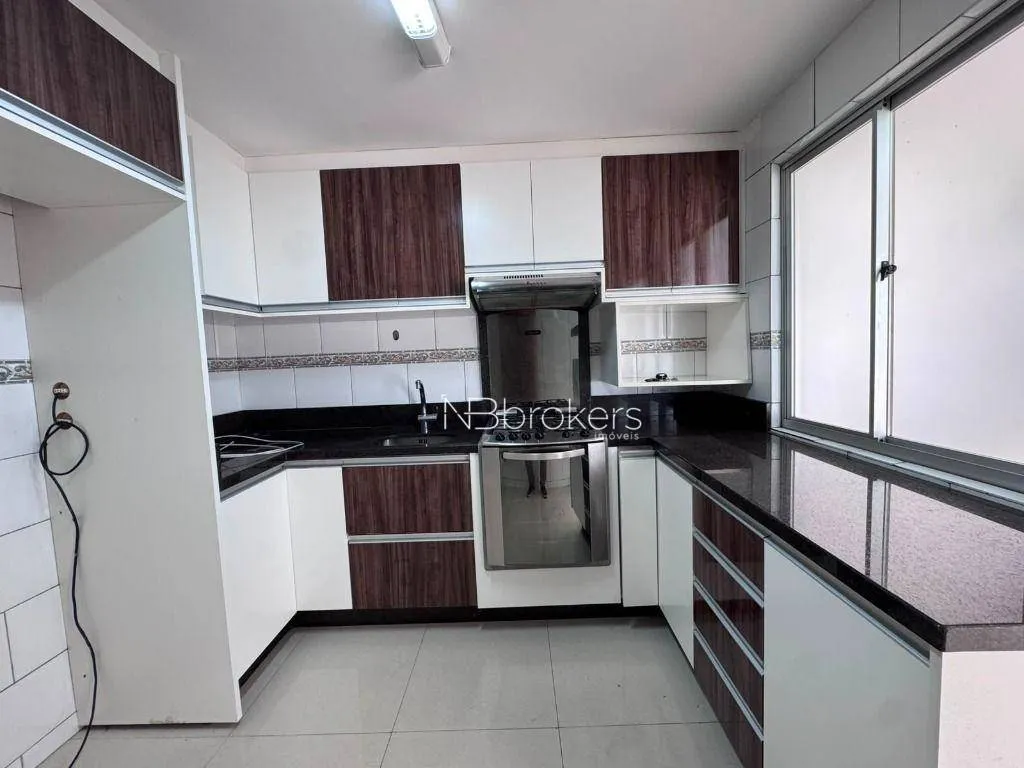 Furnished house, 180 m², with a bathtub — photo 9