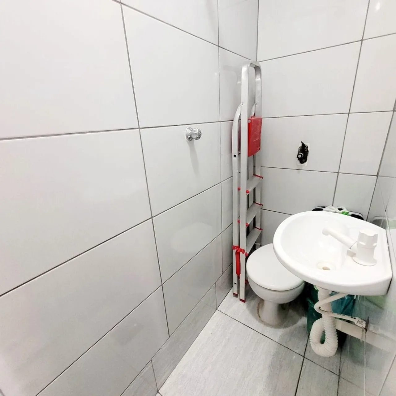 Furnished 95 m² apartment with 2 bedrooms and balcony — photo 20