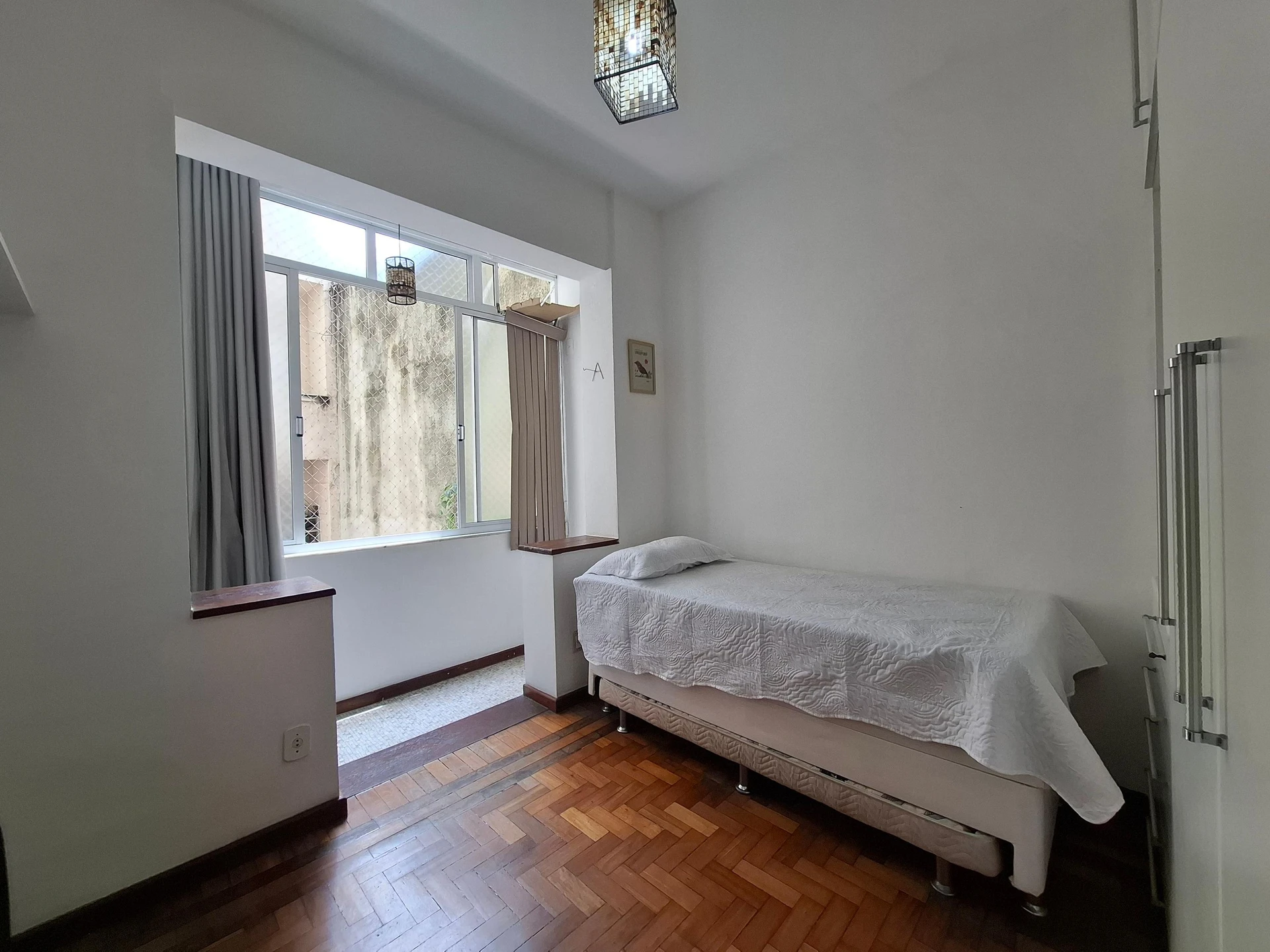 Furnished apartment, 110 m², with a glass-enclosed balcony — photo 10