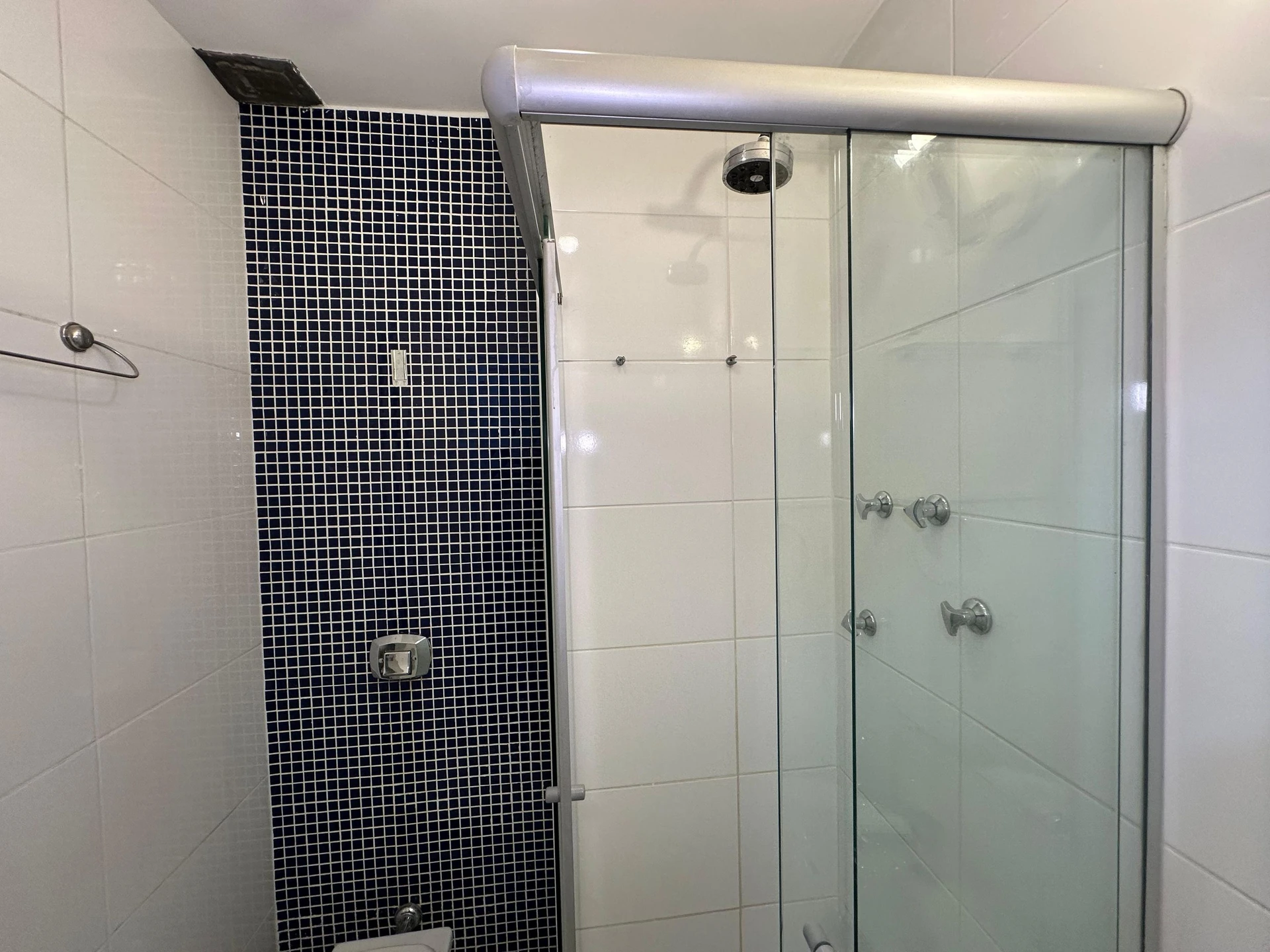 Квартира 82 м² із заскленим балконом та видом на гори — photo 64