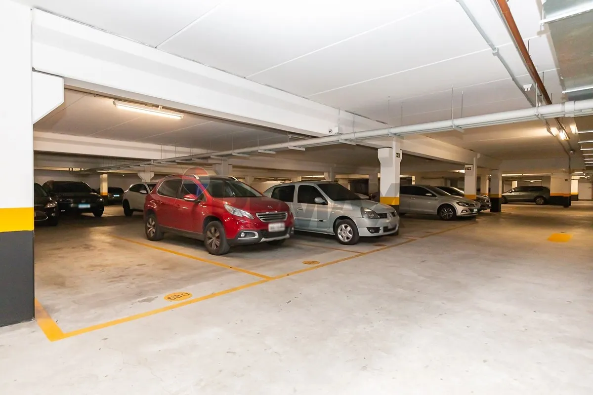Furnished apartment with 2 bedrooms and 2 parking spaces, 195 m² — photo 31