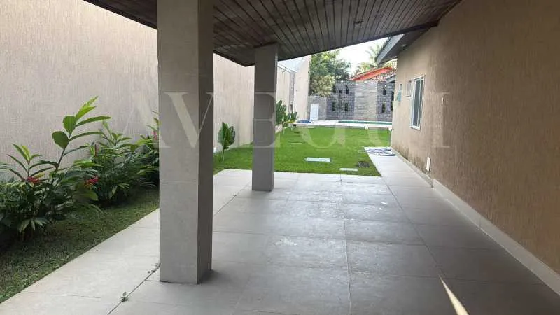 4-bedroom house with a bathtub in Rio de Janeiro — photo 18