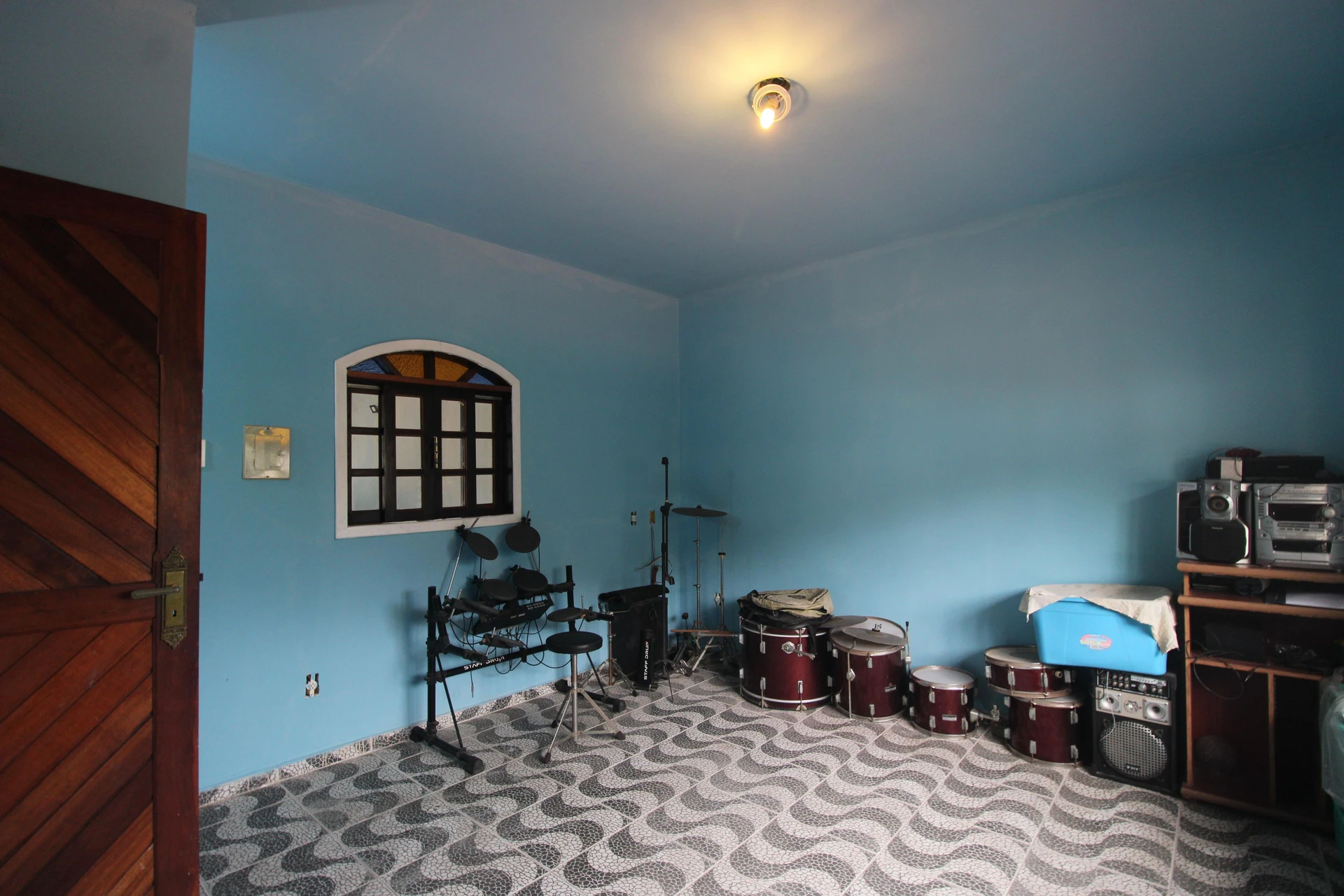 Furnished house with 6 bedrooms and 4 bathrooms — photo 41