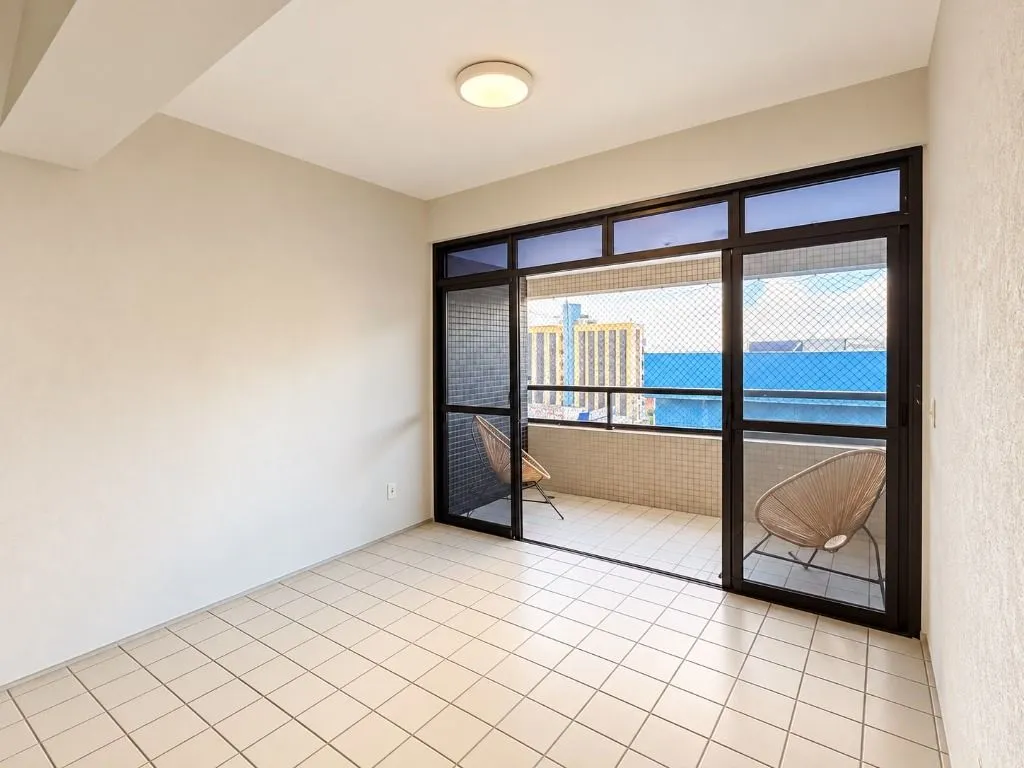 Water view in a 3-bedroom apartment, 130 m² — photo 6